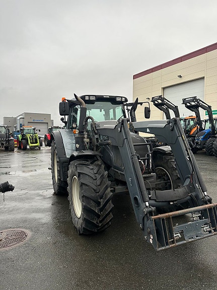 Valtra N163D med laster 2013, kr 589 000,-