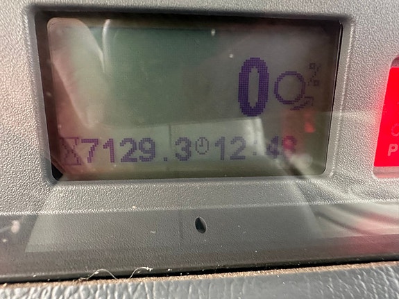 Valtra N163D med laster 2013, kr 589 000,-