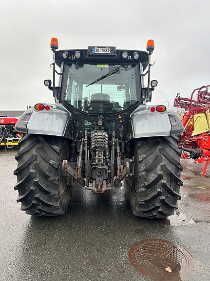 Valtra N163D med laster 2013, kr 589 000,-