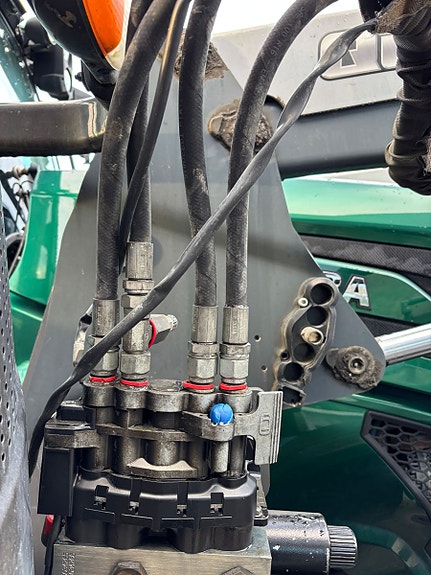 Valtra T 214 Versu , laster med vekt 2016, kr 759 000,-