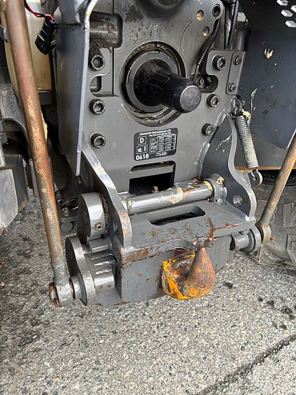 Valtra T 214 Versu , laster med vekt 2016, kr 759 000,-