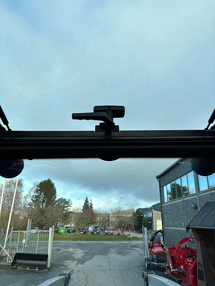 Valtra T 214 Versu , laster med vekt 2016, kr 759 000,-