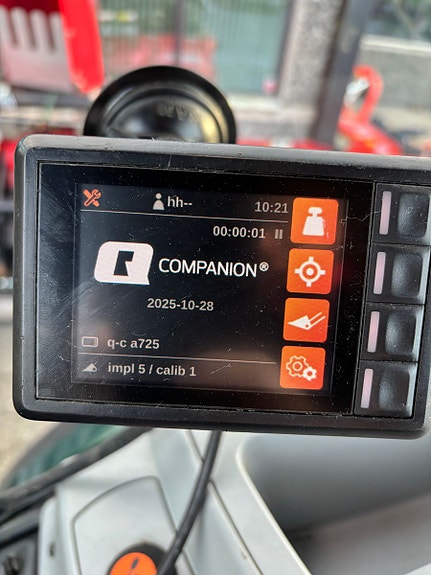 Valtra T 214 Versu , laster med vekt 2016, kr 759 000,-