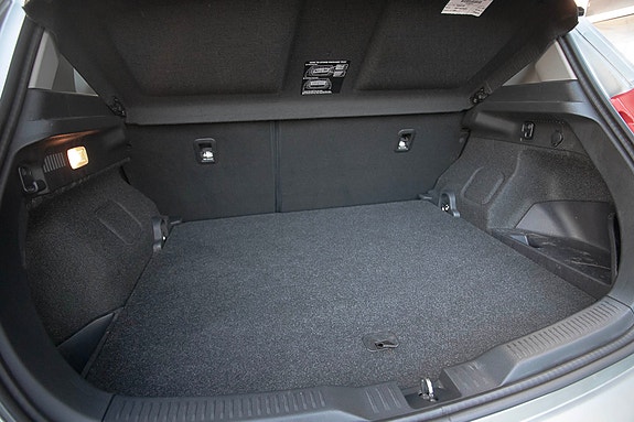 Toyota Auris 30 of 30