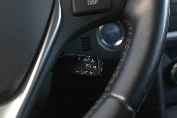 Toyota Auris 17 of 30