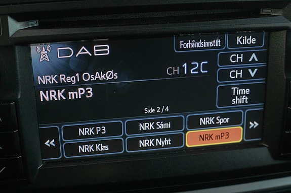 Toyota Auris 22 of 30