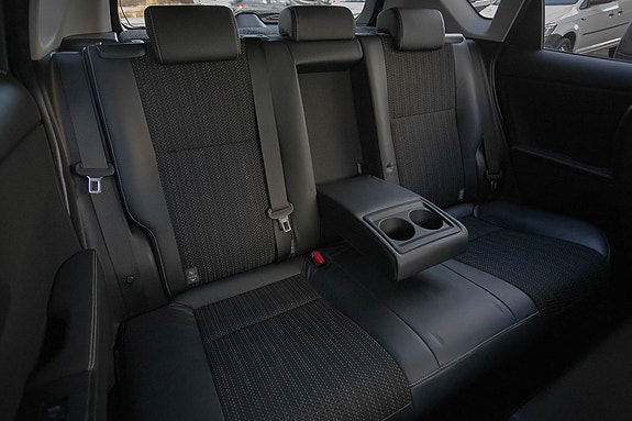 Toyota Auris 29 of 30