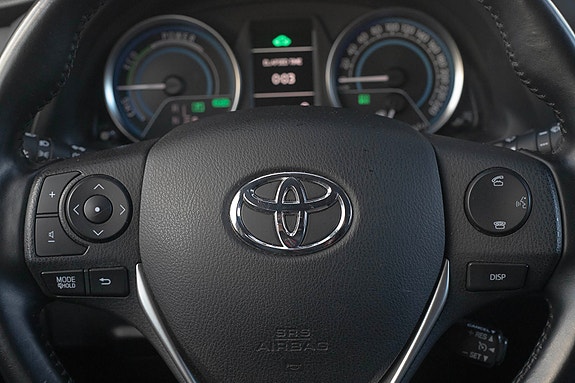 Toyota Auris 14 of 30