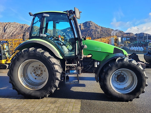 Deutz Fahr Agrotron 135 2 of 23