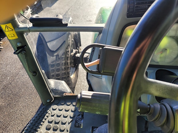 Deutz Fahr Agrotron 135 19 of 23
