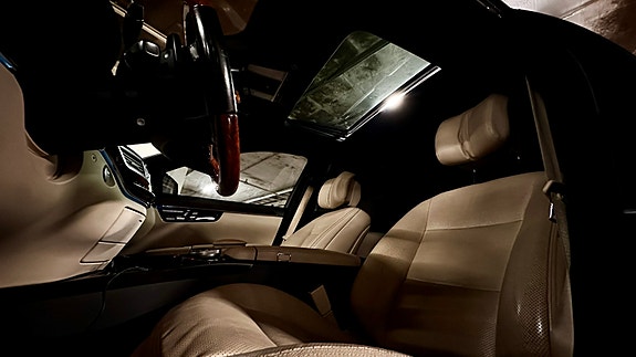 Mercedes-Benz S350 28 of 30