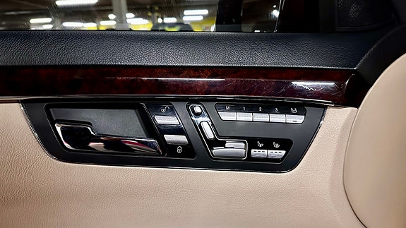 Mercedes-Benz S350 17 of 30