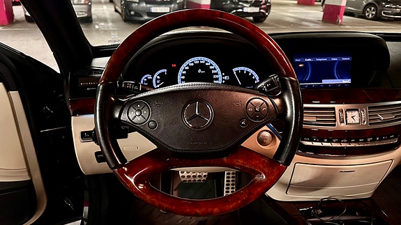 Mercedes-Benz S350 19 of 30