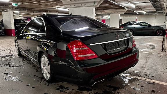 Mercedes-Benz S350 13 of 30