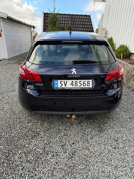 Peugeot 308 3 of 7