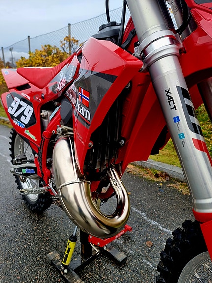 GasGas MC 125 2 of 5