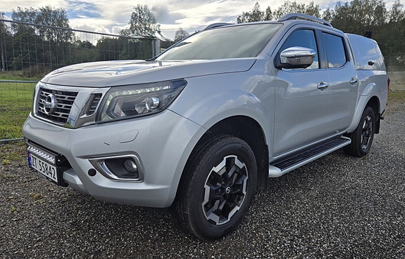 Nissan Navara 2 of 5