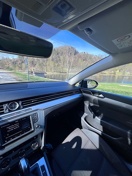 Volkswagen Passat 18 of 21