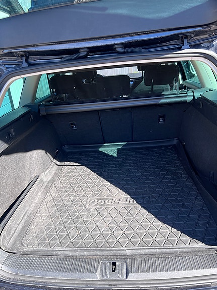 Volkswagen Passat 14 of 21