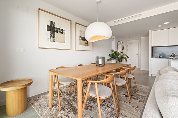 Eksklusiv toppleilighet med 100 m² terrasse | Sjøutsikt, to garasjeplasser og flotte fellesfasiliteter