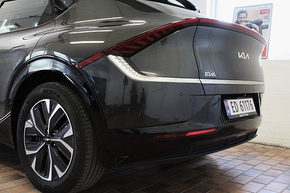 Kia EV6 8 of 30