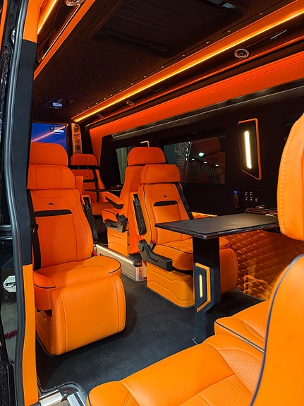 Mercedes-Benz Sprinter 519CDI - VIP EDITION - 10+1+1