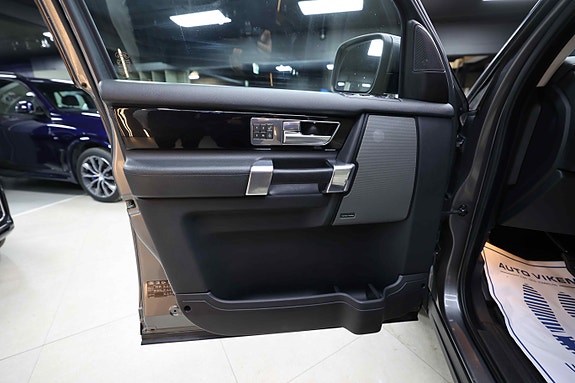 Land Rover Discovery 30 of 30