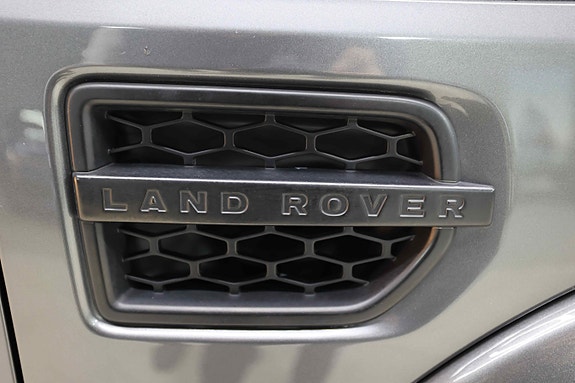 Land Rover Discovery 25 of 30