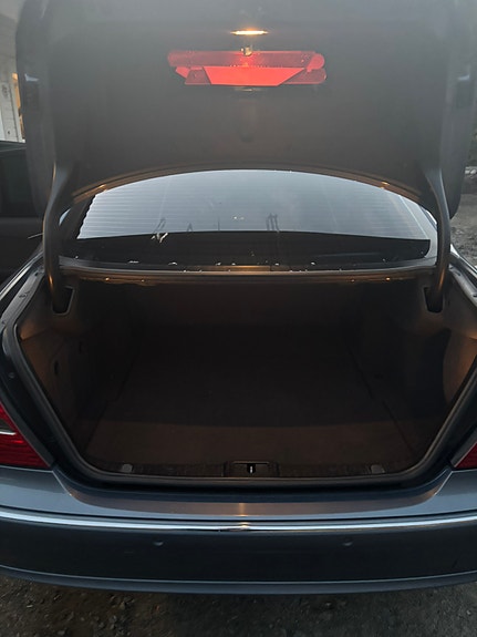 Mercedes-Benz E240 14 of 20