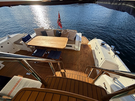 Fairline Squadron 65 CAT C18. Oppgradert Navi. Hydrauliske holdtrøstere. Skipsre 28 of 30