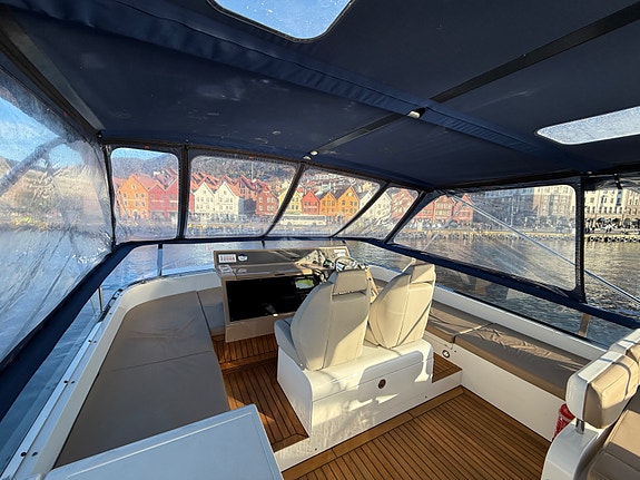 Fairline Squadron 65 CAT C18. Oppgradert Navi. Hydrauliske holdtrøstere. Skipsre 22 of 30