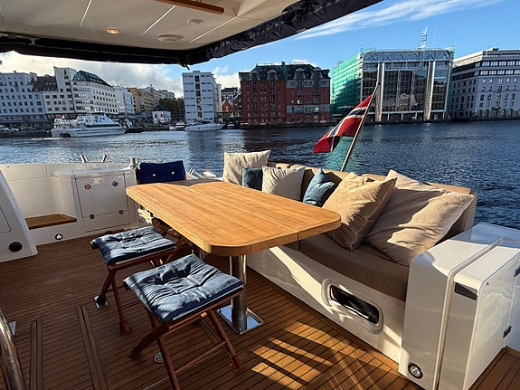 Fairline Squadron 65 CAT C18. Oppgradert Navi. Hydrauliske holdtrøstere. Skipsre 29 of 30