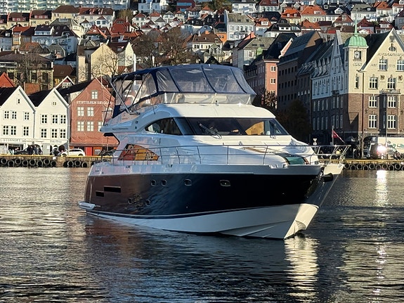 Fairline Squadron 65 CAT C18. Oppgradert Navi. Hydrauliske holdtrøstere. Skipsre 6 of 30
