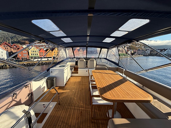 Fairline Squadron 65 CAT C18. Oppgradert Navi. Hydrauliske holdtrøstere. Skipsre 18 of 30