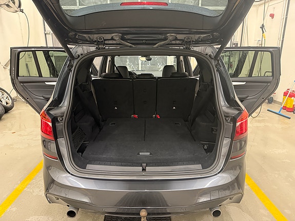 BMW 220d 9 of 17