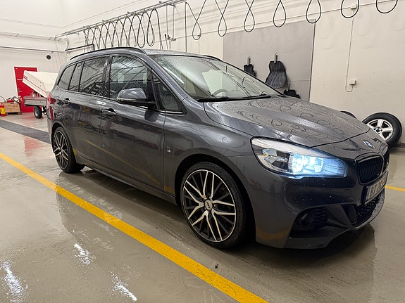 BMW 220d 7 of 17