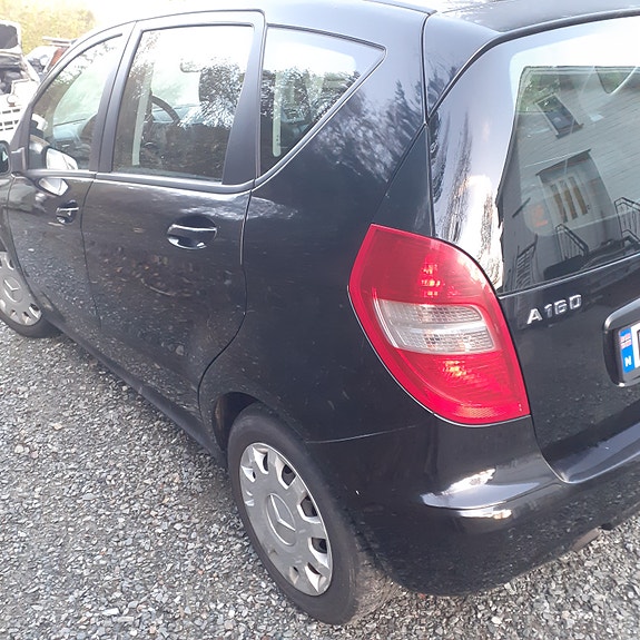 Mercedes-Benz A160 5 of 14