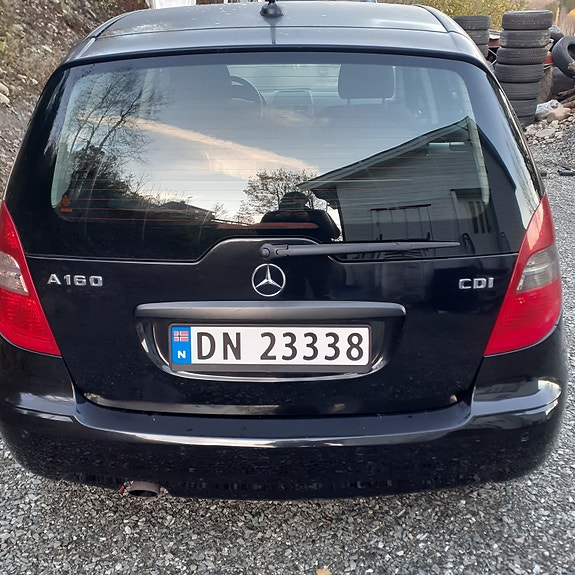 Mercedes-Benz A160 4 of 14