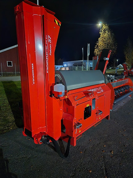 Hakki Pilke Falcon 37 , vedmaskin