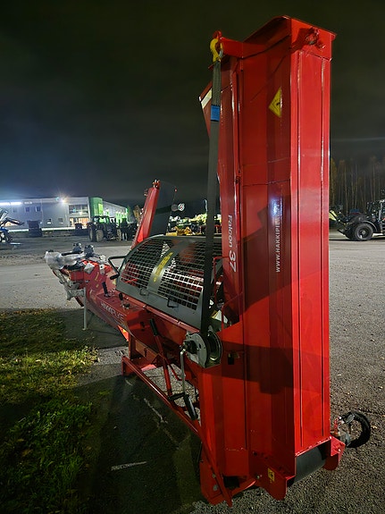 Hakki Pilke Falcon 37 , vedmaskin