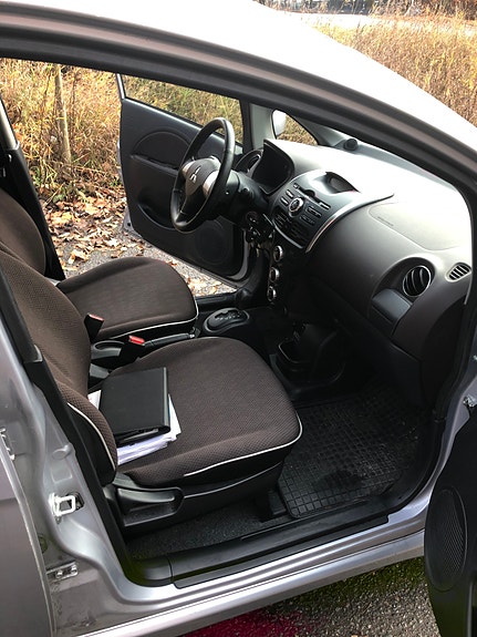 Mitsubishi i-Miev 7 of 12