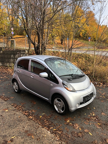 Mitsubishi i-Miev 4 of 12