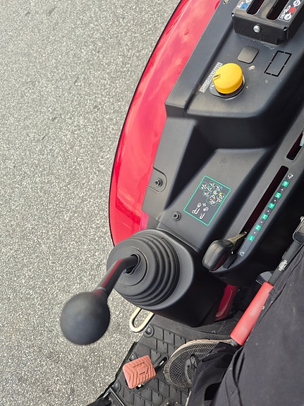 Yanmar YT235 26 of 30