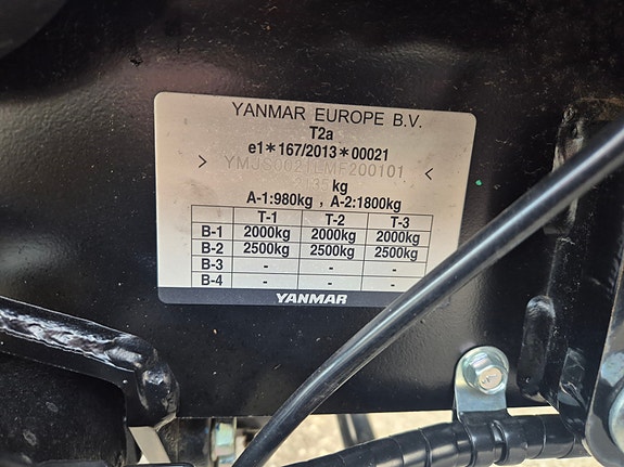 Yanmar YT235 21 of 30
