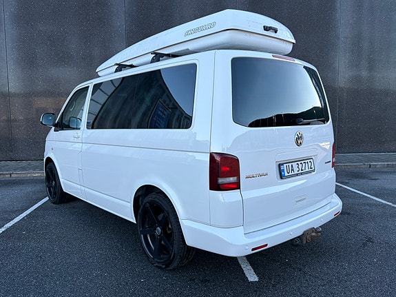 Volkswagen Multivan 16 of 22