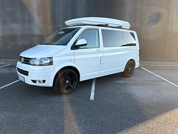 Volkswagen Multivan 10 of 22