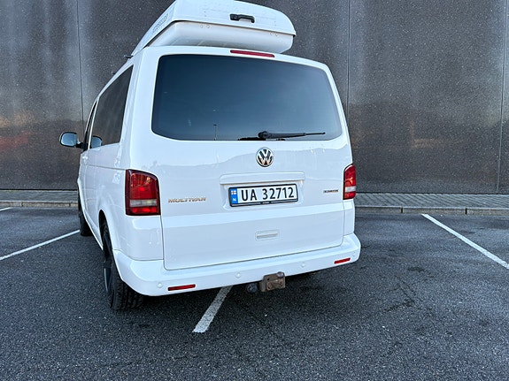 Volkswagen Multivan 14 of 22