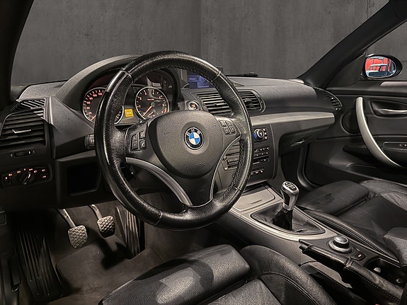 BMW 118i 16 of 28