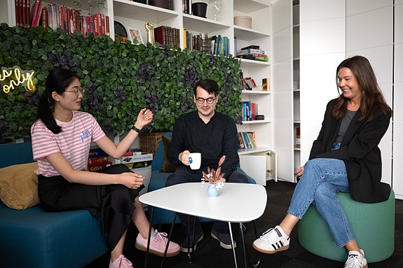 tre kolleger i sosial sone