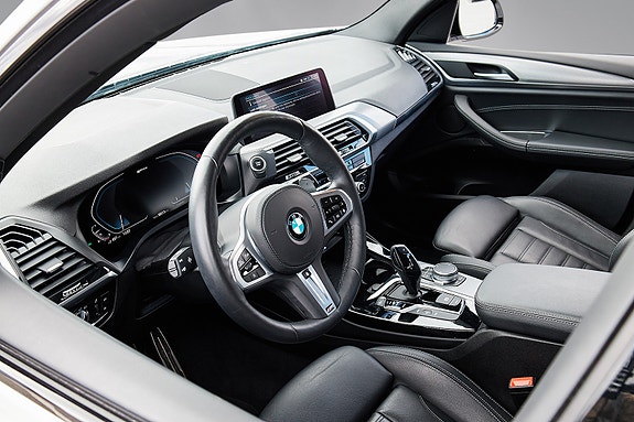 BMW X3 12 of 28